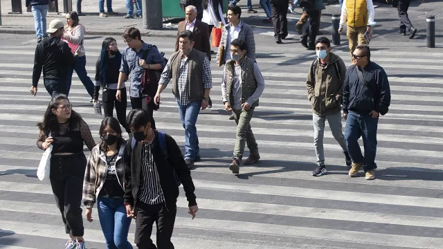 Gente-Caminando-4-640×360